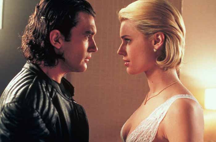 Bandares and Romijn-Stamos face off