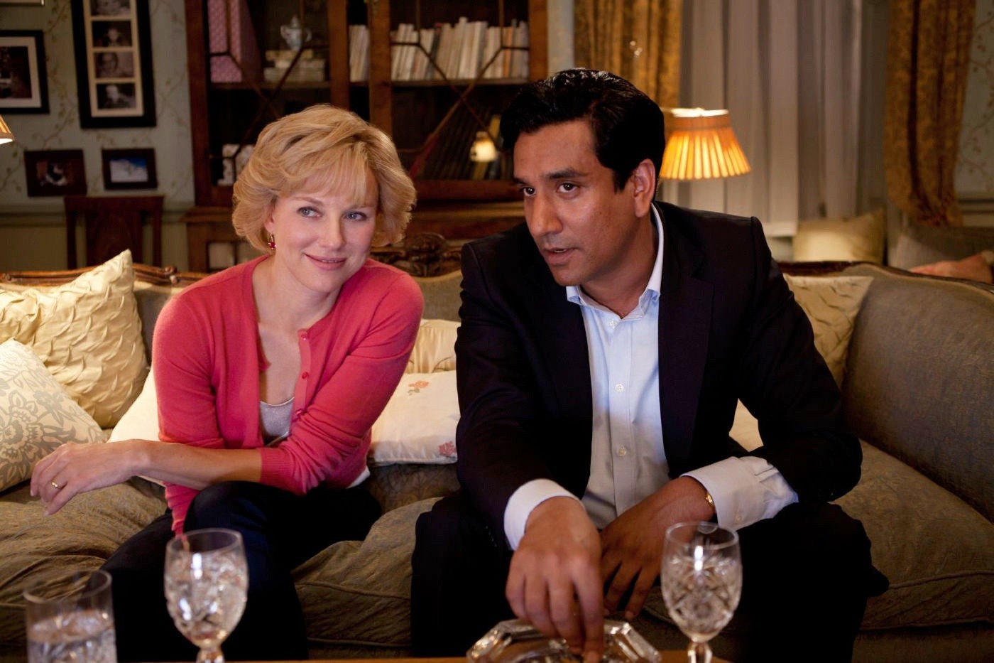 Naomi Watts, Naveen Andrews