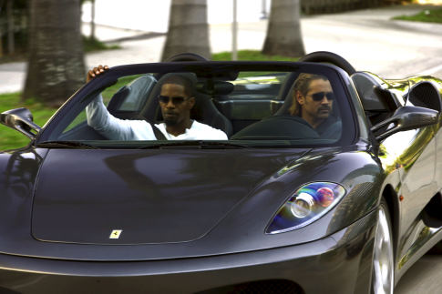 Jaime Foxx, Colin Farrell, a car